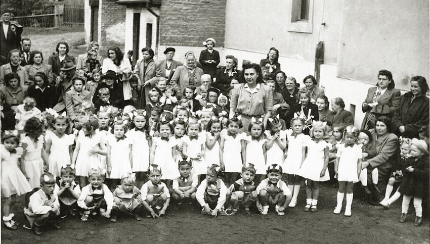 Školka u Katzů, rok 1949