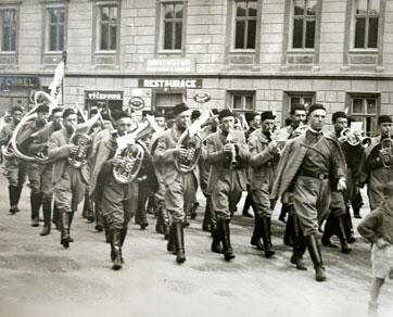 Dechový orchestr sokolský, rok 1933